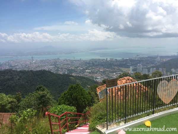 Jalan-jalan di Bukit Bendera